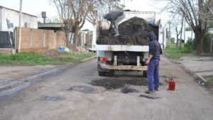 Se están realizando tareas de bacheo