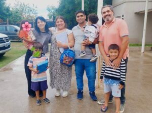 Adoptaron a dos hermanitos que residían en el Hogar del Niño Juan XXIII
