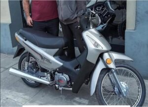 Le robaron la moto, aportó datos y ninguna autoridad de seguridad se comunicó con él