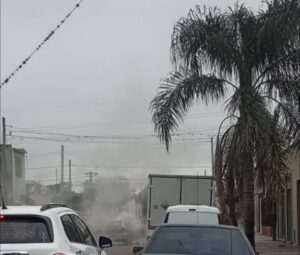 Principio de incendio de un automóvil