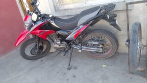 Una moto de gran porte atropelló a un nene de 10 años: los ocupantes serían menores de edad