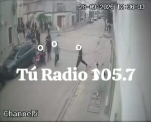 Un grupo de adolescentes se enfrentó a golpes en pleno centro