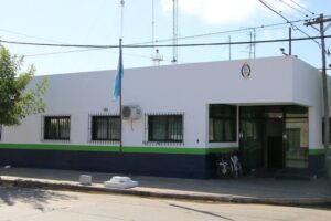 Un hombre fue aprehendido por agredir a su pareja y liberado pocas horas después
