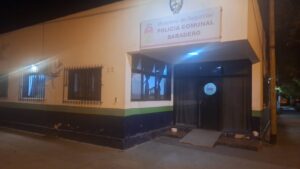 Crecen los hechos de violencia familiar: rompió los vidrios de la casa y fue detenido